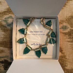 Stella & Dot Emerald Eye Candy Necklace